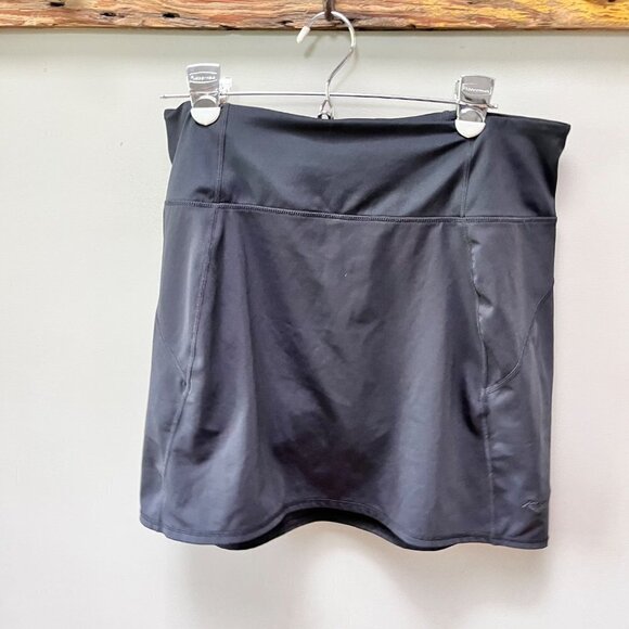 Kuhl Women's Black Skulpt  Skort- Size M - Picture 7 of 7